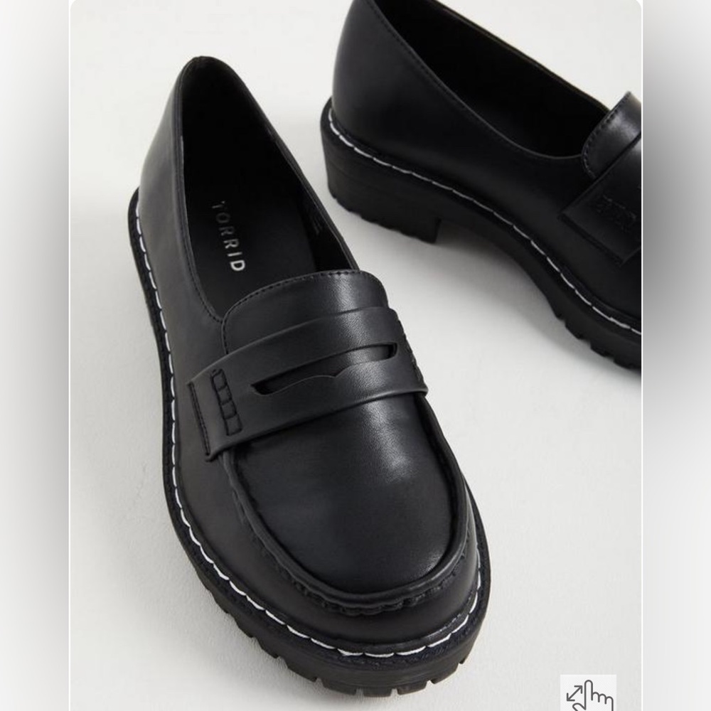 TORRID Shoes Women’s Chunky Lug Loafers Chunky Block Heel Shoes Size 10.5WW New - Picture 3 of 8
